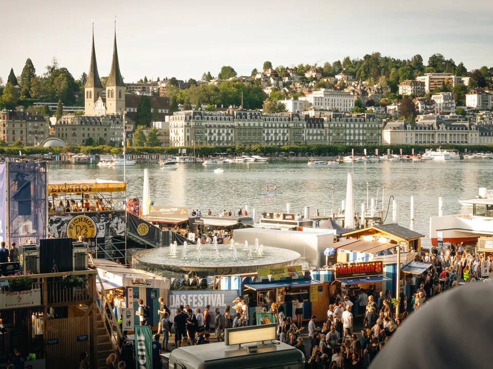 Luzern und das Festival, von hoch über dem See gesehen